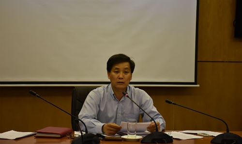 Thứ trưởng Nguyễn Kh&aacute;nh Ngọc chủ tr&igrave; cuộc họp.