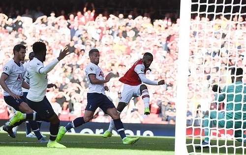 Arsenal 2-2 Tottenham: Kịch tính màn "rượt đuổi" tỷ số
