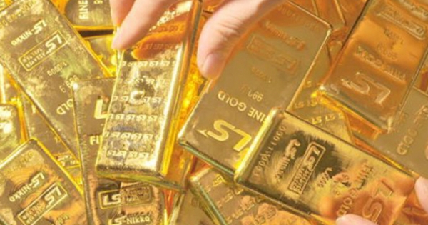 Tin kinh tế 6AM: Thương chiến căng thẳng, vàng tăng giá không ngừng