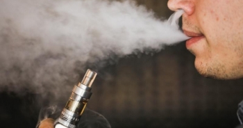 Mỹ tăng cường giám sát thuốc lá điện tử