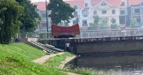 Bắc Ninh: Phát hiện thi thể người nước ngoài treo cổ bên hồ nước