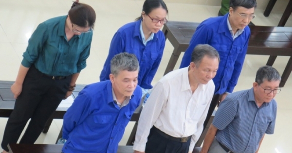 Cựu Thứ trưởng Lê Bạch Hồng lĩnh 6 năm tù, bồi thường hơn 150 tỷ đồng