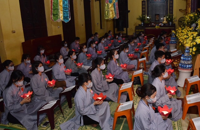 Câu lạc bộ thanh thiếu niên Phật tử Quán Sứ tổ chức lễ Vu Lan Báo hiếu.