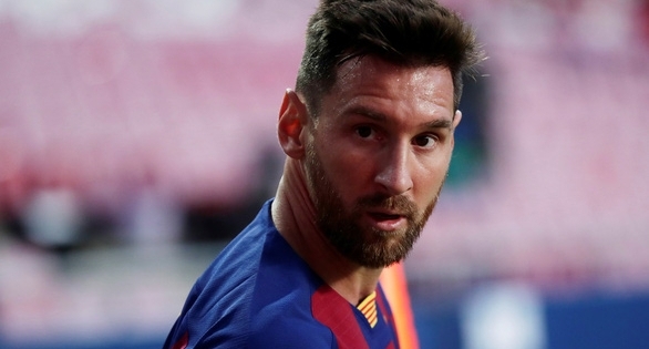 Messi chính thức ở lại CLB Barcelona