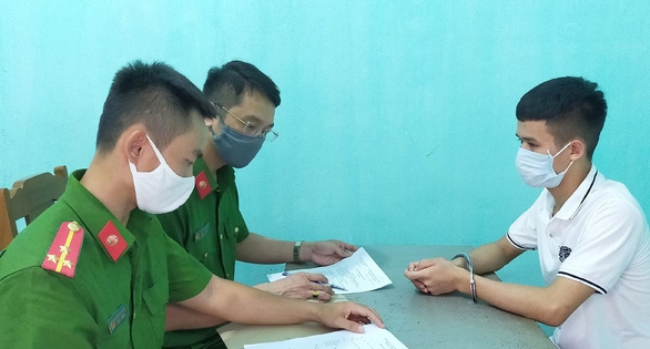 Thanh Hoá: Bị tát vào đầu, trai làng rút dao đâm 1 người chết, 2 người bị thương