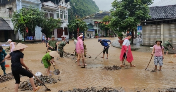 Chùm ảnh: Huyện vùng cao Mèo Vạc, Hà Giang ngập trong nước vì mưa lớn