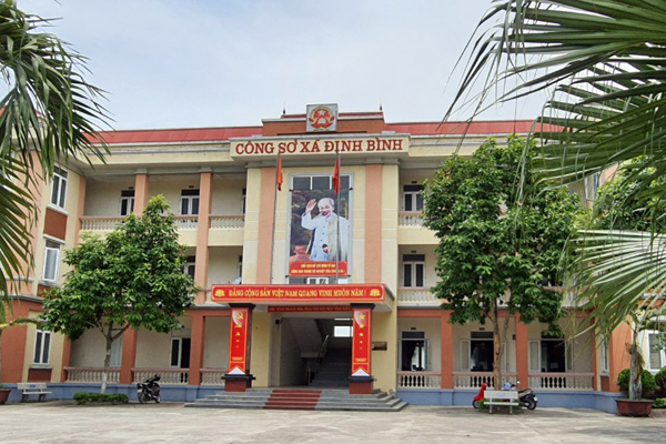 Công sở xã Định Bình, nơi ông Thúy đang công tác với chức vụ Chủ tịch xã.