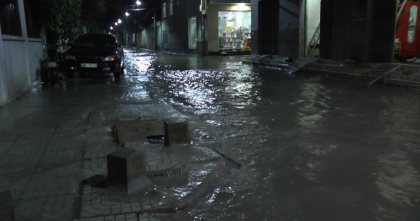 TP Biên Hòa: Xây nhà lấn suối khiến cả khu dân cư ngập lụt