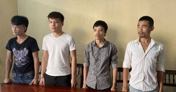 Thanh Hóa: Bắt giữ 4 con nghiện chuyên vác dao đoạt tiền chủ quán
