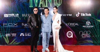 Dàn “chân dài” đình đám đổ bộ show thời trang của NTK Ivan Trần