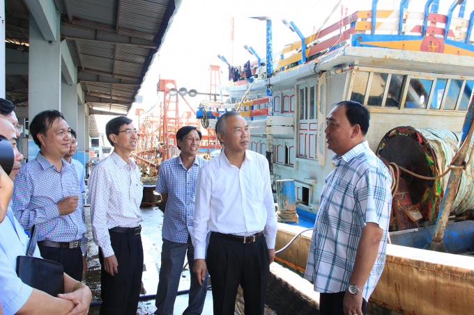 Thứ trưởng Bộ Nông nghiệp và Phát triển nông thôn Phùng Đức Tiến kiểm tra công tác chống khai thác IUU tại Bình Thuận