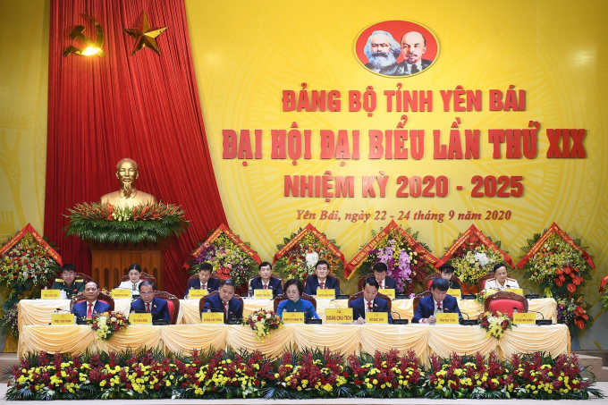 Đại hội Đại biểu Đảng bộ tỉnh Yên Bái lần thứ 19 – nhiệm kỳ 2020 – 2025 chính thức được khai mạc trọng thể tại Trung tâm hội nghị Km5 TP Yên Bái với sự tham gia của 325 đại biểu ưu tú đại diện cho gần 55 nghìn đảng viên trong toàn Đảng bộ.