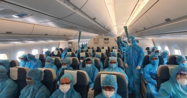 Hôm nay, chuyến bay quốc tế đầu tiên chở hơn 200 hành khách tới Việt Nam