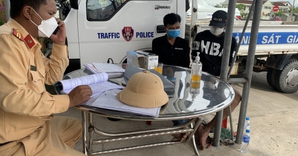 Quảng Bình: Truy bắt 2 đối tượng cố tình vượt chốt phòng, chống dịch