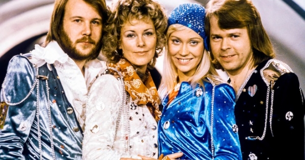 ABBA tái hợp sau gần 40 năm "đường ai nấy đi"