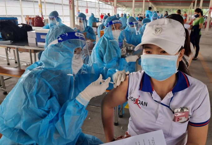 Bệnh viện đa khoa Đồng Nai đang dồn toàn lực để tiêm chủng vắc xin cho người dân.
