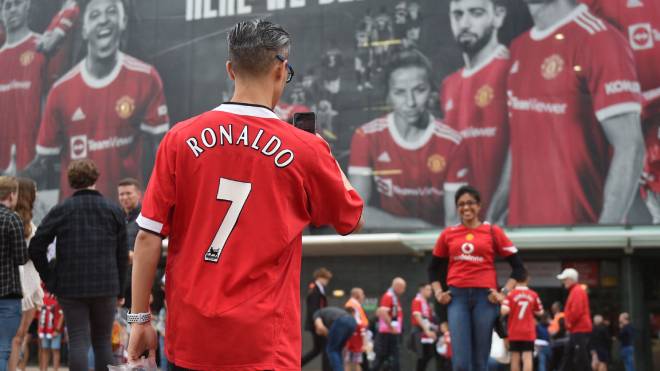 Trực tiếp bóng đá MU - Newcastle: Fan Ronaldo &amp;quot;nhuộm đỏ&amp;quot; Old Trafford (Vòng 4 Ngoại hạng Anh) - 12