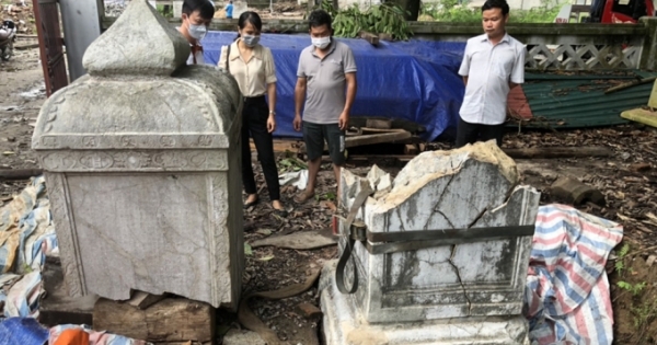 Tôn tạo di tích chùa Thổ Hà, Công ty Kiến trúc Việt làm vỡ bia đá cổ hàng trăm năm