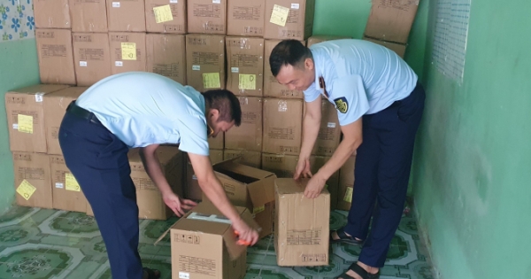 3 nghìn thiết bị y tế không rõ nguồn gốc bị bắt tại Hưng Yên
