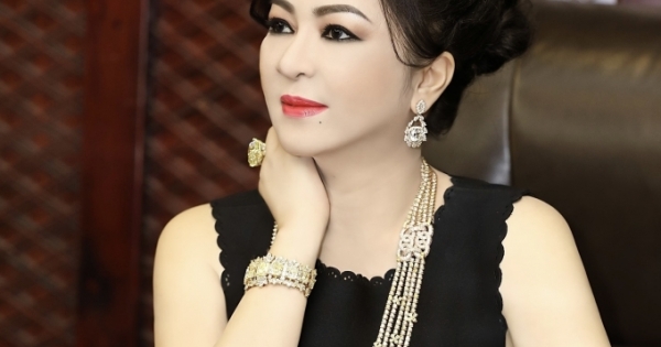 Ca sĩ Đàm Vĩnh Hưng gửi đơn tố cáo bà Nguyễn Phương Hằng tội vu khống, làm nhục