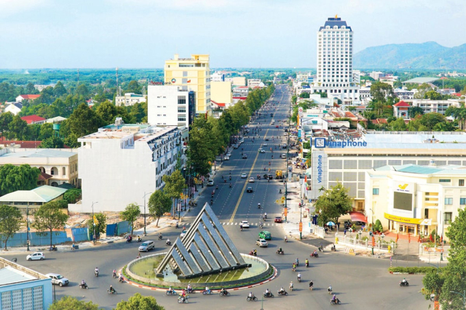 Giai đoạn 2031-2025 tỉnh Tây Ninh đầu tư kinh phí khoảng 800 tỷ đồng phát triển đồng bộ hạ tầng đô thị loại II, trở thành đô thị văn minh, hiện đại.