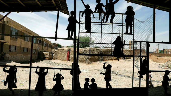 Một trại trú ẩn cho trẻ em trong bối cảnh đại dịch ở Kabul, Afghanistan. Nguồn: France24