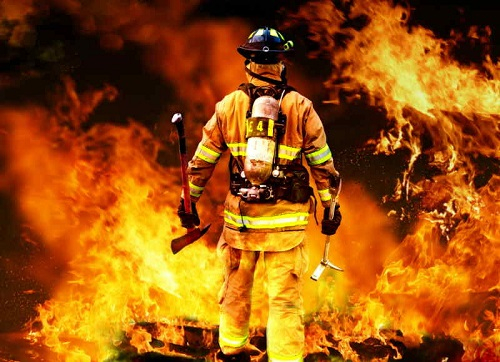 housefire-fireman-safety1