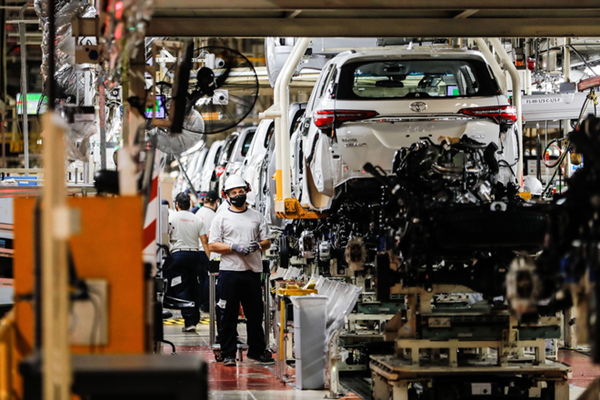 Ngành sản xuất ô tô có thể ảnh hưởng đến năm 2023 vì thiếu chip.