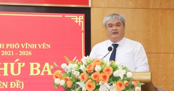Vĩnh Phúc: Ông Nguyễn Việt Phương được bầu làm Chủ tịch UBND thành phố Vĩnh Yên với 100% phiếu bầu