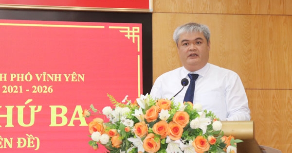 Vĩnh Phúc: Ông Nguyễn Việt Phương được bầu làm Chủ tịch UBND thành phố Vĩnh Yên với 100% phiếu bầu