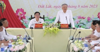 Chánh án Tòa án nhân dân tối cao Nguyễn Hòa Bình làm việc tại Đắk Lắk