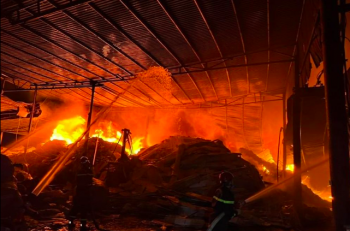 Hỏa hoạn bùng phát trong đêm, thiêu rụi hơn 1.000m2 nhà xưởng tại Hải Phòng
