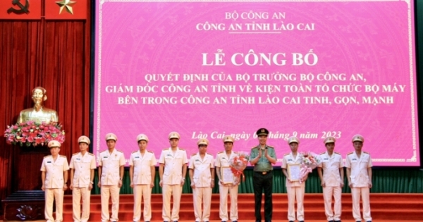 Công an tỉnh Lào Cai công bố quyết định kiện toàn tổ chức bộ máy