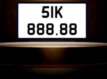 Đấu giá biển số 51K-888.88, đạt kỷ lục 32,34 tỷ đồng