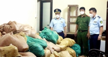 Lào Cai: Ngăn chặn xử lý 03 lô hàng gần 4000kg thực phẩm bẩn