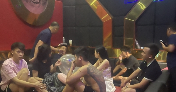 Quảng Ninh:  Phát hiện nhiều đối tượng nghi tổ chức sử dụng ma túy tại quán karaoke