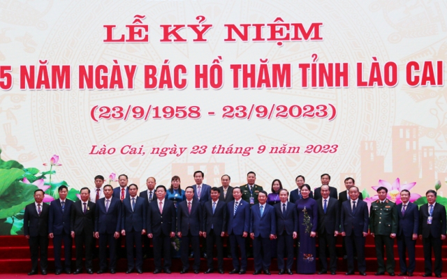 Chủ tịch nước Võ Văn Thưởng dự Lễ kỷ niệm 65 năm Bác Hồ về thăm Lào Cai