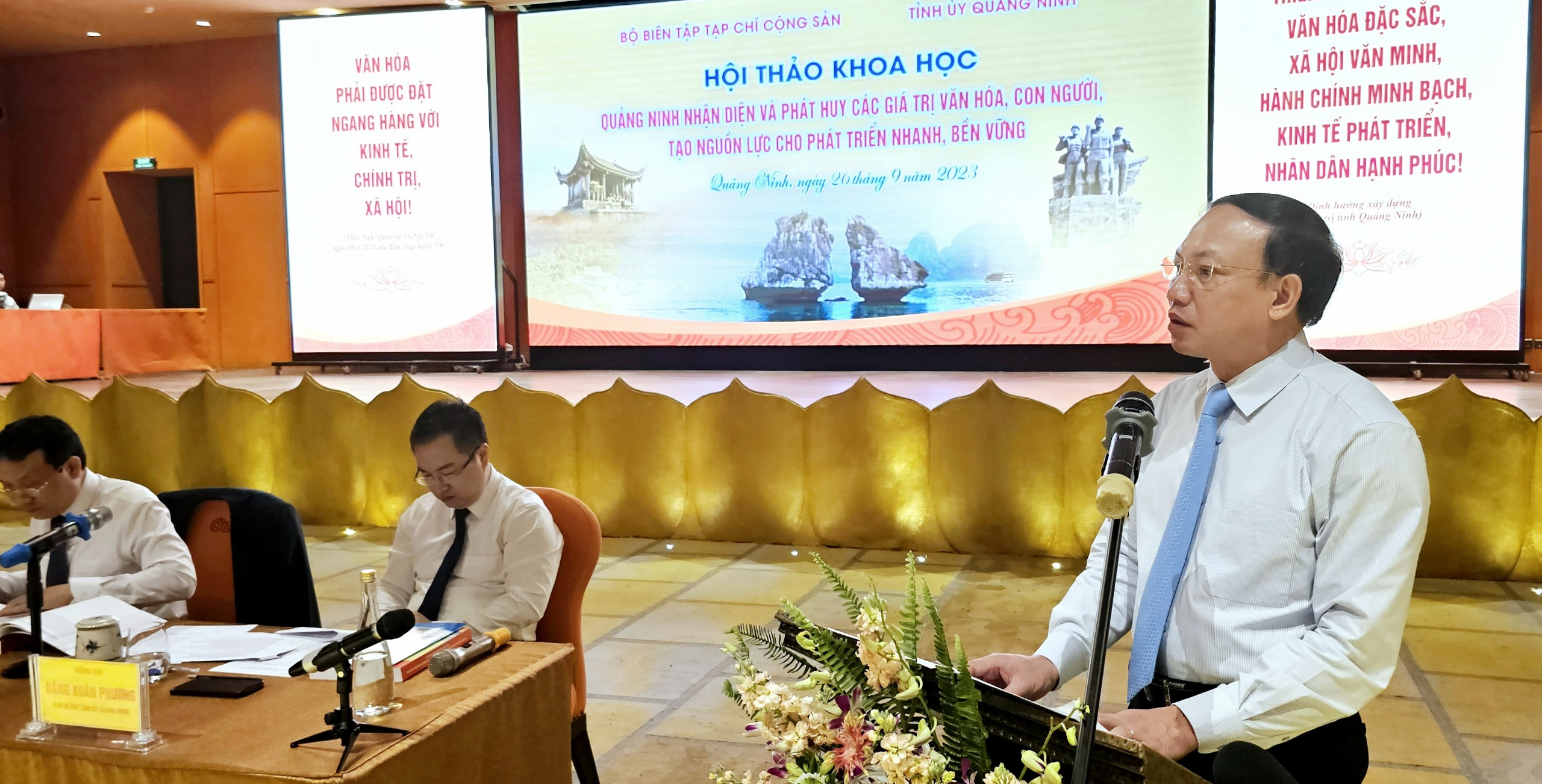 Bí thư Tỉnh ủy Quảng Ninh Nguyễn Xuân Ký phát biểu tại Hội thảo.