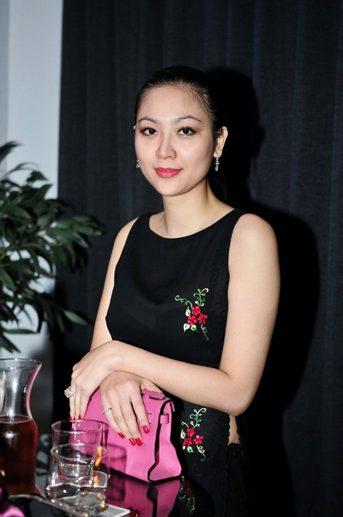 H&igrave;nh ảnh hiếm hoi của Hoa hậu Phan Thu Ng&acirc;n xuất hiện trong sự kiện gần đ&acirc;y.