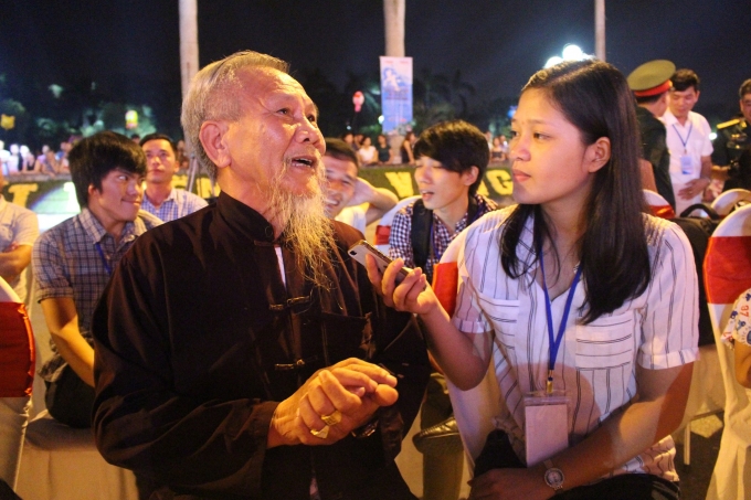 Cụ Vũ Phong Oanh, 73 tuổi, người d&acirc;n sống tại Phường Quang Trung, TP Phủ L&yacute;, tỉnh H&agrave; Nam chia sẻ với PV Phapluatplus.vn.