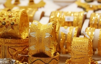 Giá vàng ngày 6/10: Vàng giảm sâu, nhà đầu tư méo mặt