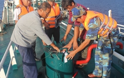 Nỗ lực chống buôn lậu xăng dầu trên vùng biển Đông Bắc
