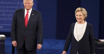 Clinton tiếp tục thắng áp đảo Trump trong màn so găng lần 2