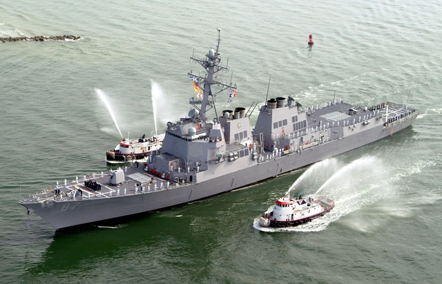 T&agrave;u khu trục USS Mason. (Ảnh: Reuters)