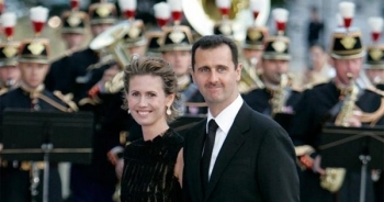 Bóng hồng của Tổng thống Syria kề vai sát cánh cùng chồng giữa lúc chiến sự cam go