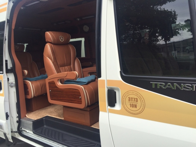 Trải nghiệm dịch vụ xe VIP Limousine 9 chỗ tuyến H&agrave; Nội - Quảng Ninh