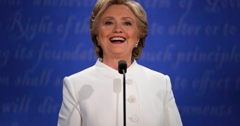 Clinton tiếp tục "thắng" trong cuộc tranh luận cuối