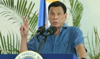 Mỹ chật vật “lựa” cách đối phó Tổng thống Philippines