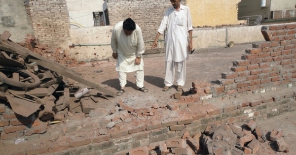 Ấn Độ - Pakistan đấu pháo dữ dội qua biên giới, 4 người thiệt mạng