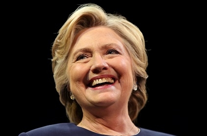 Clinton tự nhận là "Tổng thống tương lai" chúc mừng sinh nhật chính mình